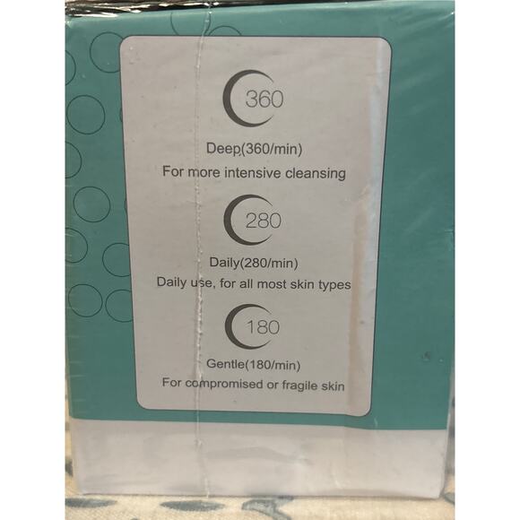 3 in 1 Facial Cleanser with Blackhead Remover Vacuum - Picture 6 of 6